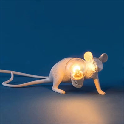 Modern LED Table Lights Resin Animal Rat Cat Squirrel LED Night Lights Mouse Table Lamps Home Decor Desk Lamp Lighting Fixtures